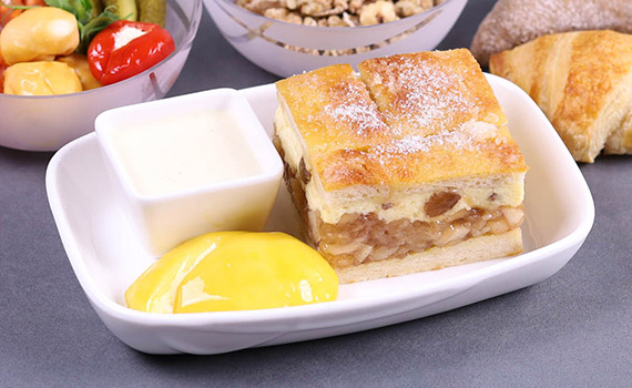 Budyń chlebowy z masłem